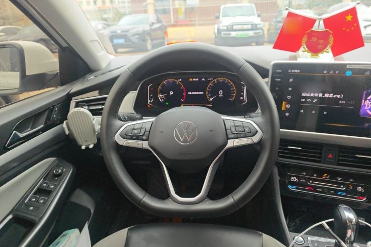 Used Volkswagen Bora 2023 300TSI DSG Prestige Edition Steering Wheel