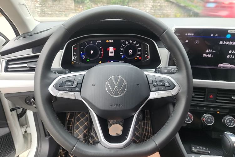 Used Volkswagen Bora 2023 200TSI DSG YueXing PRO Edition Steering Wheel