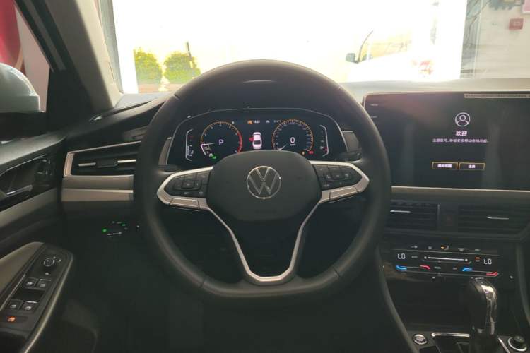 Used Volkswagen Bora 2023 300TSI DSG Prestige Edition Steering Wheel