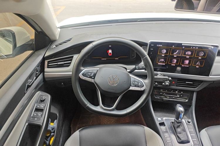 Used Volkswagen Bora 2023 280TSI DSG Prestige Edition Steering Wheel