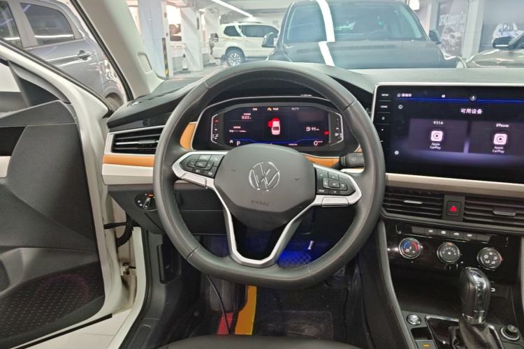 Used Volkswagen Bora 2023 200TSI DSG YueXing PRO Edition Steering Wheel