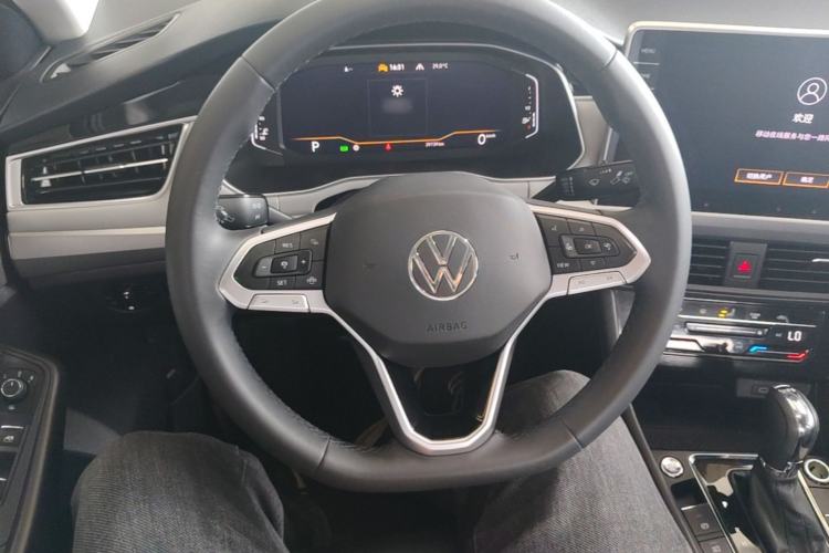 Used Volkswagen Bora 2023 280TSI DSG Prestige Edition Steering Wheel