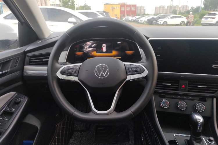 Used Volkswagen Bora 2023 1.5L Automatic Changer Limited Edition Steering Wheel