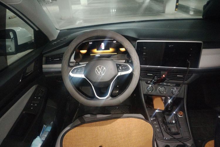 Used Volkswagen Bora 2023 1.5L Automatic Changer Limited Edition Steering Wheel