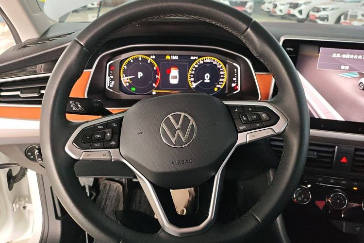 Used Volkswagen Bora 2023 200TSI DSG SmartDrive PRO Edition Steering Wheel