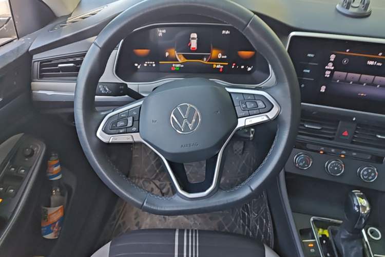 Used Volkswagen Bora 2023 200TSI DSG Comfort Edition Steering Wheel