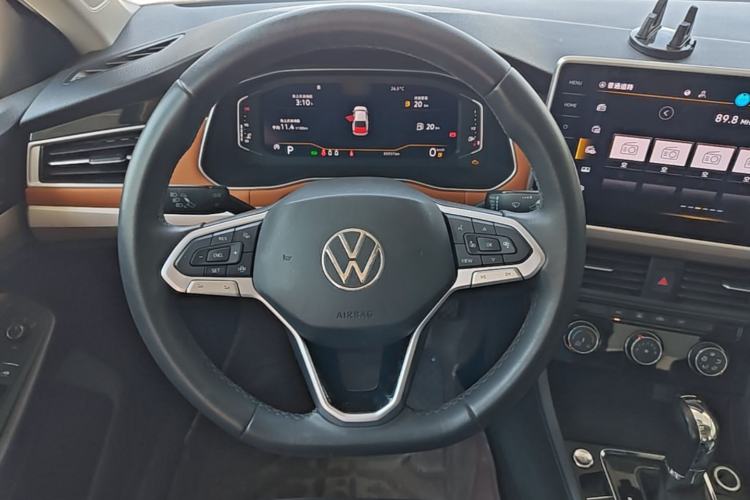 Used Volkswagen Bora 2023 200TSI DSG YueXing PRO Edition Steering Wheel