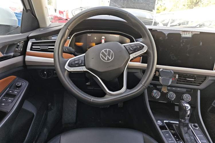 Used Volkswagen Bora 2023 200TSI DSG Enjoyment Edition Steering Wheel