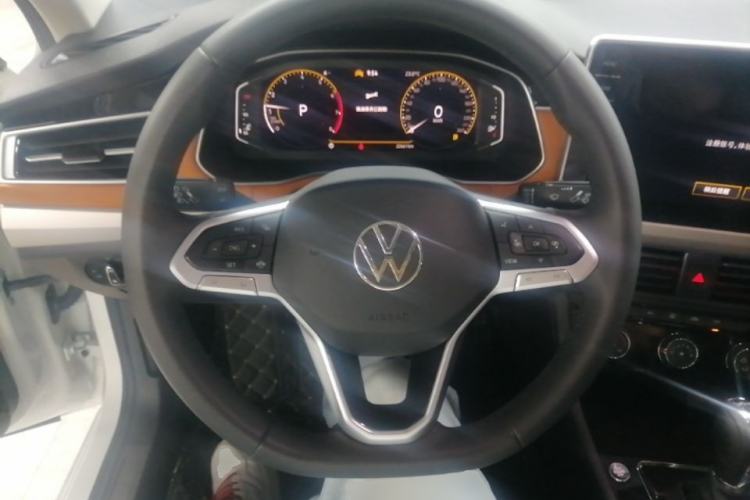 Used Volkswagen Bora 2023 200TSI DSG YueXing PRO Edition Steering Wheel