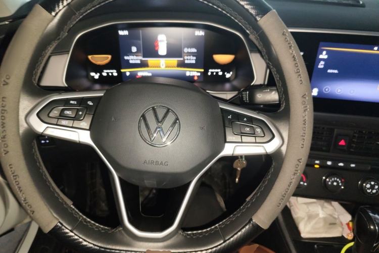 Used Volkswagen Bora 2023 1.5L Automatic Changer Limited Edition Steering Wheel