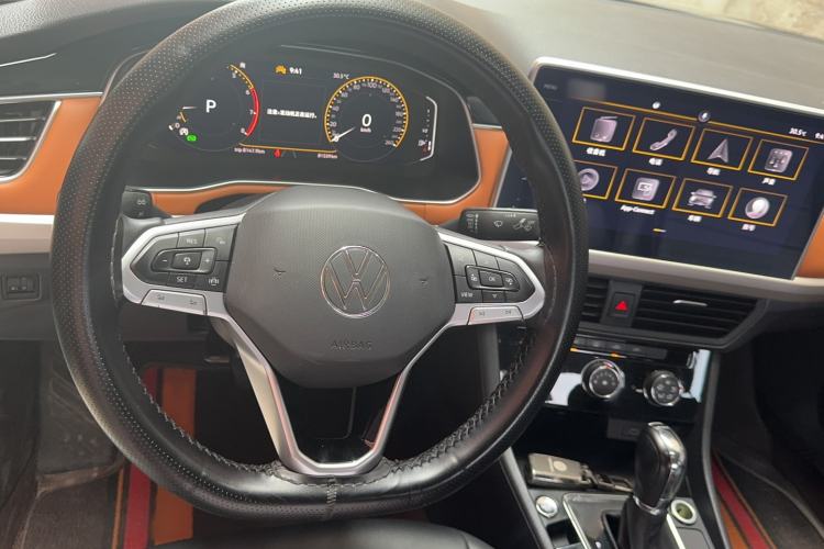 Used Volkswagen Bora 2023 200TSI DSG SmartDrive PRO Edition Steering Wheel