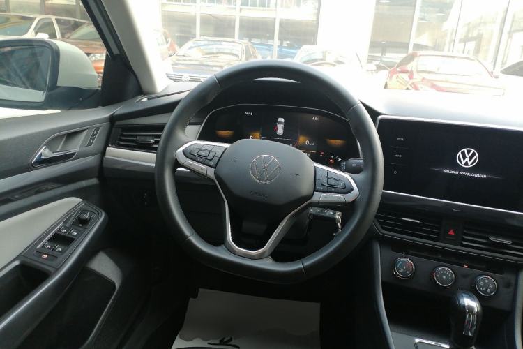 Used Volkswagen Bora 2023 1.5L Automatic Changer Limited Edition Steering Wheel
