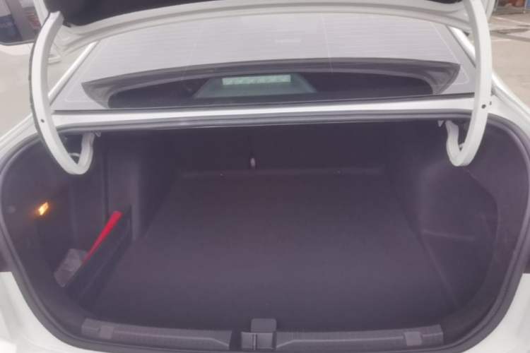 Used Volkswagen Bora 2023 200TSI DSG YueXing PRO Edition Trunk