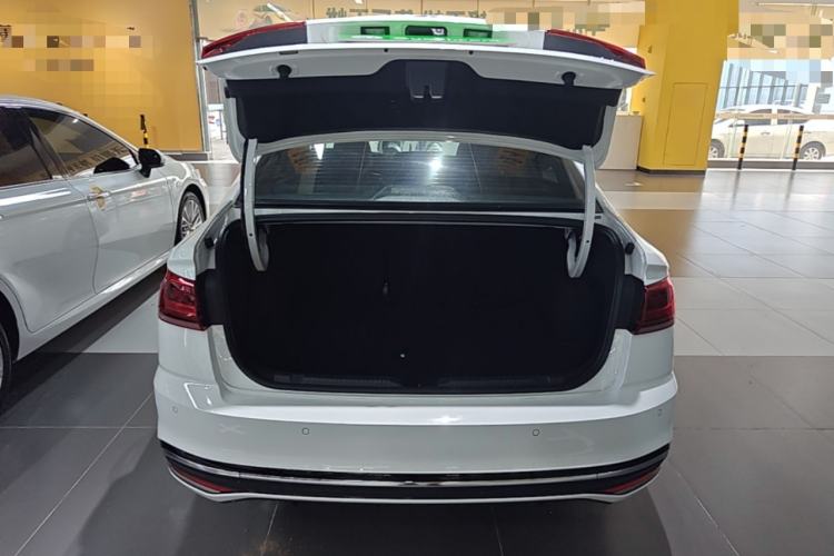 Used Volkswagen Bora 2023 300TSI DSG Prestige Edition Trunk