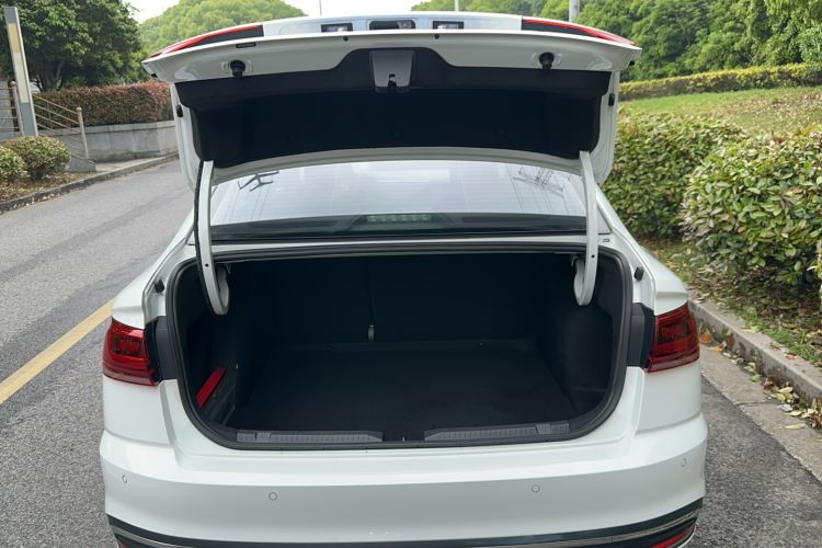 Used Volkswagen Bora 2023 200TSI DSG Comfort Edition Trunk