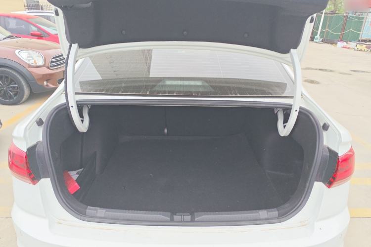Used Volkswagen Bora 2023 200TSI DSG YueXing PRO Edition Trunk