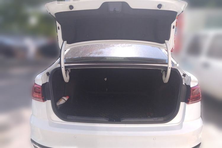 Used Volkswagen Bora 2023 200TSI DSG YueXing PRO Edition Trunk