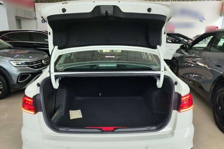 Used Volkswagen Bora 2023 280TSI DSG Comfort Edition Trunk