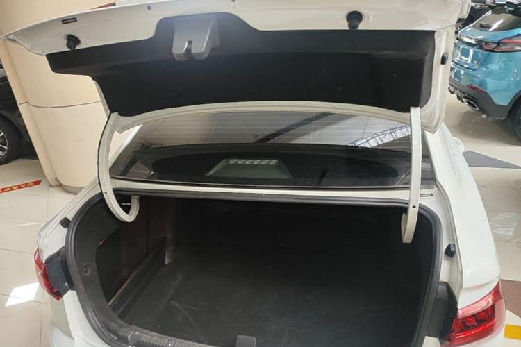 Used Volkswagen Bora 2023 200TSI DSG Comfort Edition Trunk