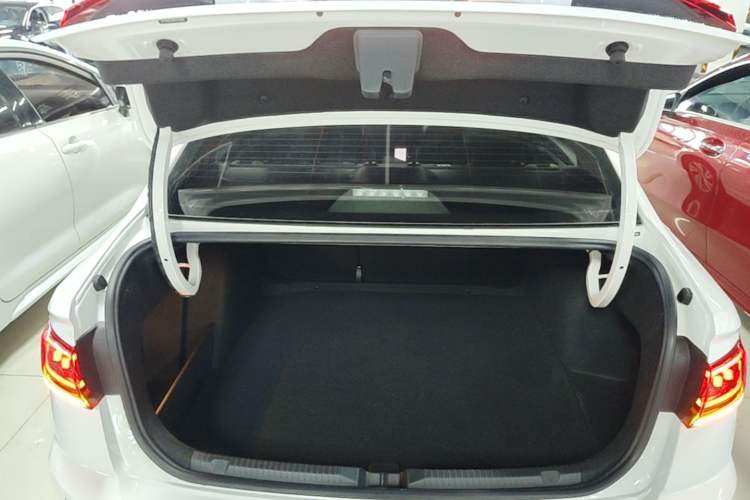 Used Volkswagen Bora 2023 200TSI DSG Enjoyment Edition Trunk