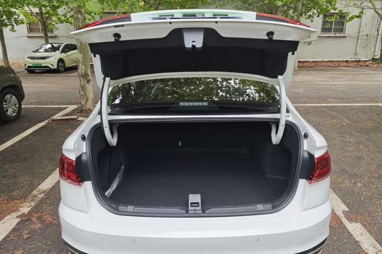 Used Volkswagen Bora 2023 200TSI DSG Enjoyment Edition Trunk