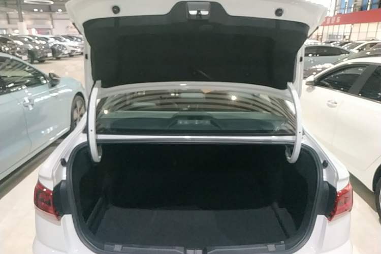 Used Volkswagen Bora 2023 200TSI DSG SmartDrive PRO Edition Trunk