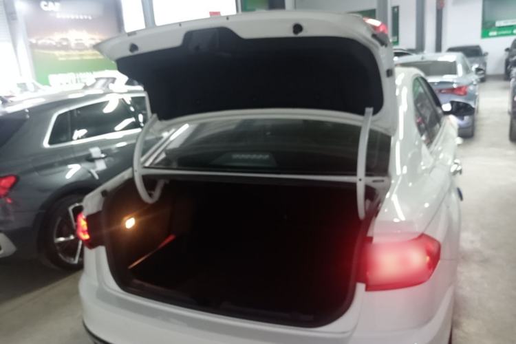 Used Volkswagen Bora 2023 200TSI DSG YueXing PRO Edition Trunk