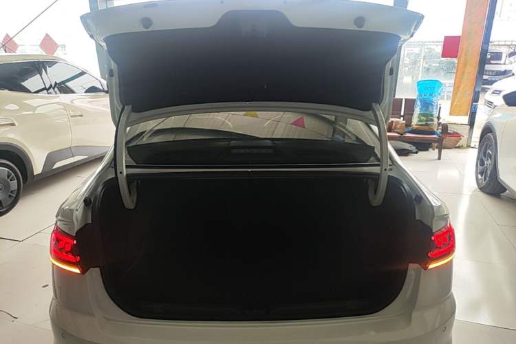 Used Volkswagen Bora 2023 200TSI DSG Enjoyment Edition Trunk