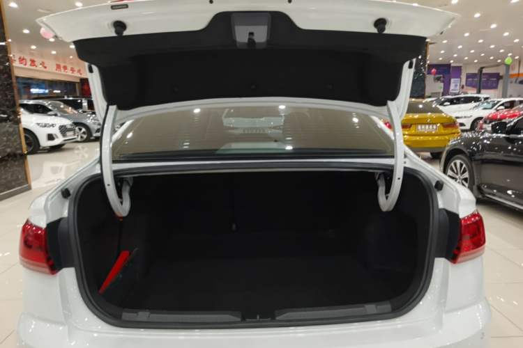 Used Volkswagen Bora 2023 300TSI DSG Prestige Edition Trunk