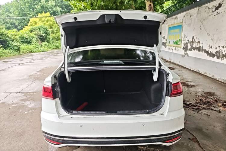 Used Volkswagen Bora 2023 200TSI DSG Enjoyment Edition Trunk
