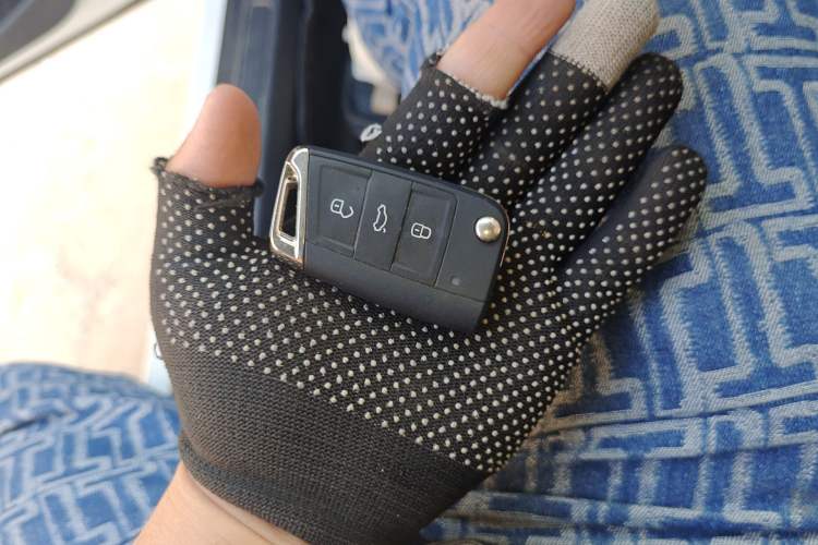 Used Volkswagen Bora 2023 200TSI DSG SmartDrive PRO Edition Vehicle Key