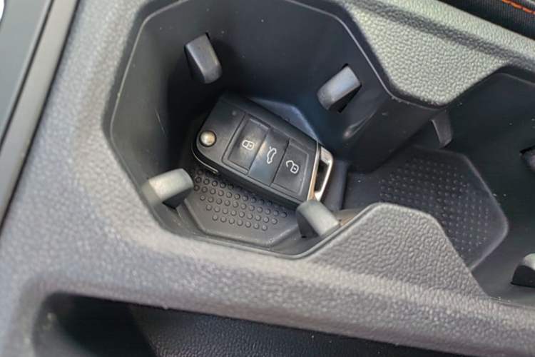 Used Volkswagen Bora 2023 200TSI DSG YueXing PRO Edition Vehicle Key