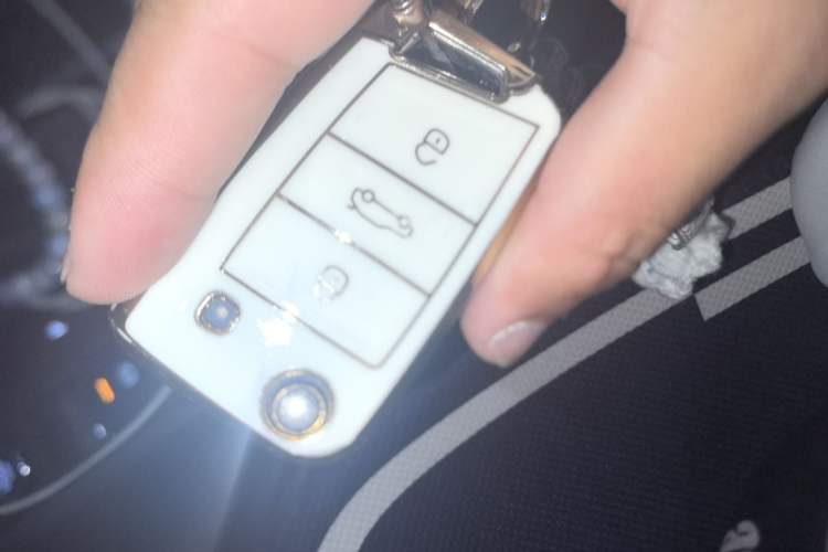 Used Volkswagen Bora 2023 280TSI DSG Comfort Edition Vehicle Key