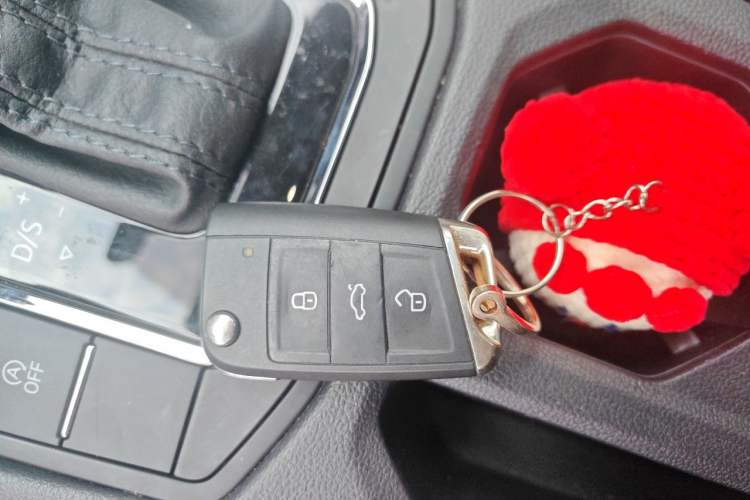 Used Volkswagen Bora 2023 200TSI DSG SmartDrive PRO Edition Vehicle Key