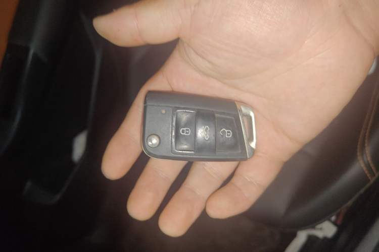 Used Volkswagen Bora 2023 200TSI DSG Smart Drive Version Vehicle Key