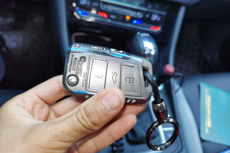 Used Volkswagen Bora 2023 300TSI DSG Prestige Edition Vehicle Key