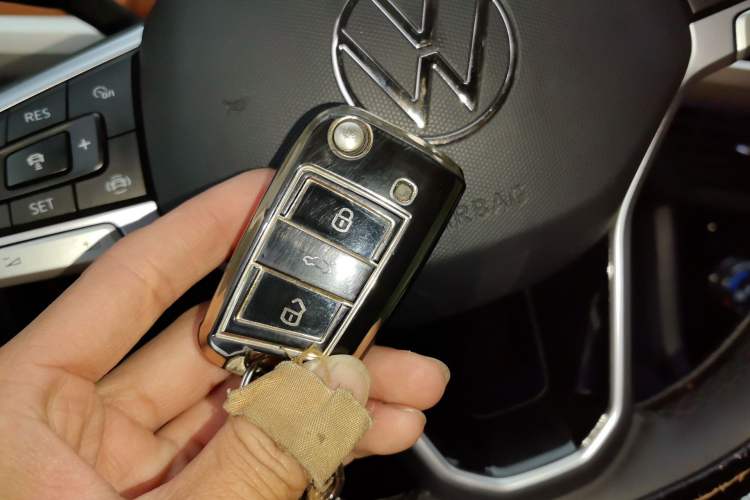 Used Volkswagen Bora 2023 200TSI DSG Smart Drive Version Vehicle Key