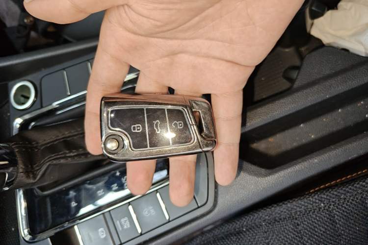 Used Volkswagen Bora 2023 200TSI DSG SmartDrive PRO Edition Vehicle Key