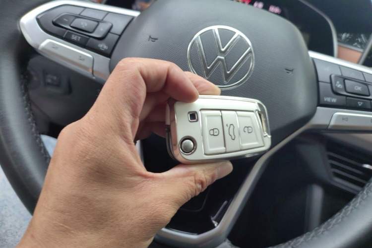 Used Volkswagen Bora 2023 280TSI DSG Comfort Edition Vehicle Key