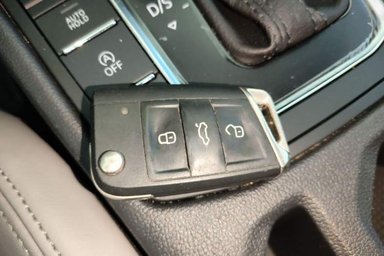 Used Volkswagen Bora 2023 300TSI DSG Prestige Edition Vehicle Key