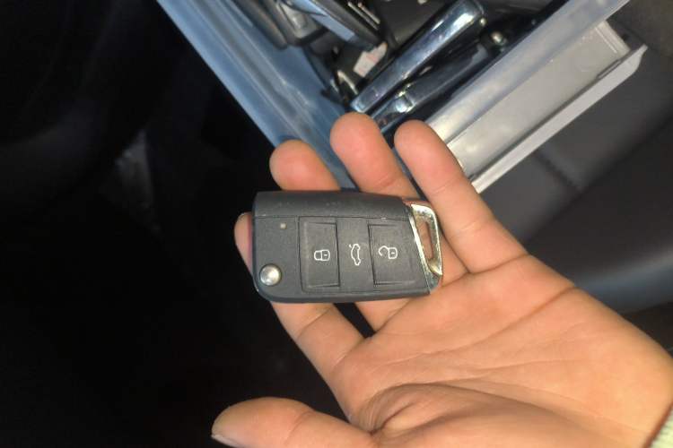 Used Volkswagen Bora 2023 200TSI DSG Smart Drive Version Vehicle Key