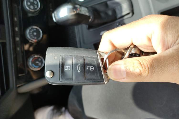 Used Volkswagen Bora 2023 200TSI DSG SmartDrive PRO Edition Vehicle Key