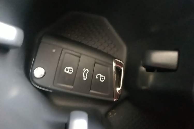 Used Volkswagen Bora 2023 200TSI DSG YueXing PRO Edition Vehicle Key