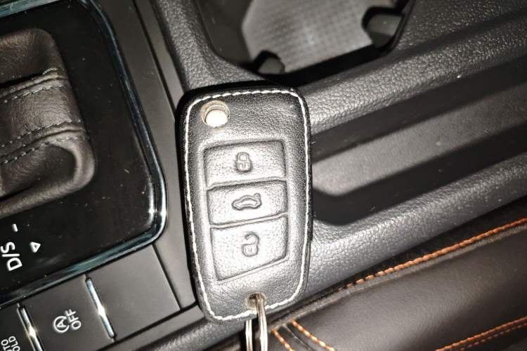 Used Volkswagen Bora 2023 200TSI DSG SmartDrive PRO Edition Vehicle Key