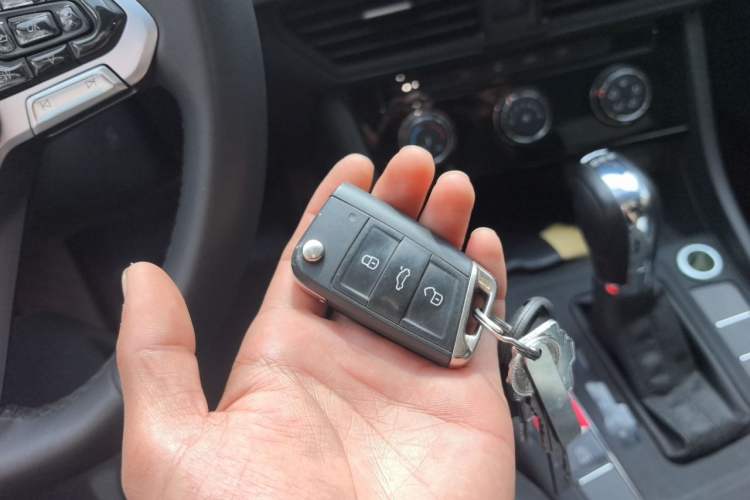 Used Volkswagen Bora 2023 200TSI DSG YueXing PRO Edition Vehicle Key