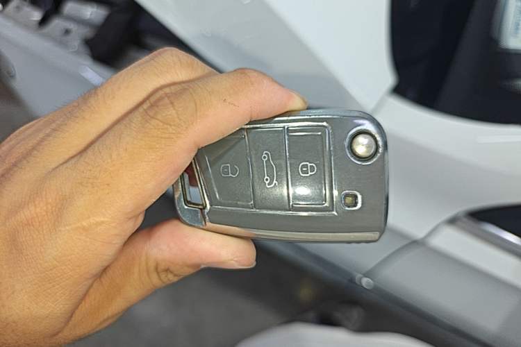 Used Volkswagen Bora 2023 280TSI DSG Prestige Edition Vehicle Key