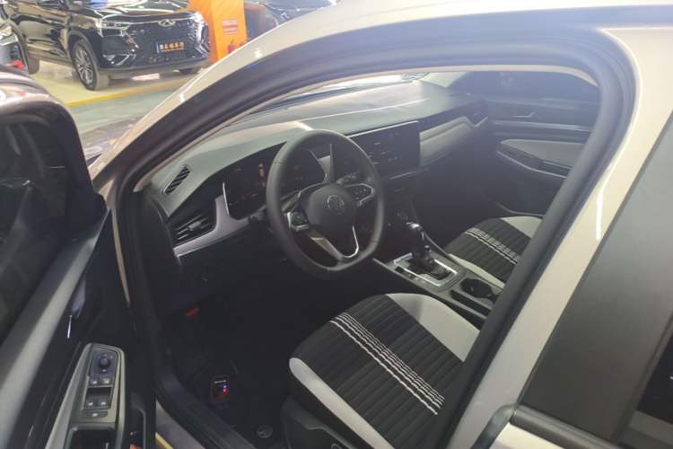 Used Volkswagen Bora 2023 200TSI DSG Comfort Edition Driver Seat