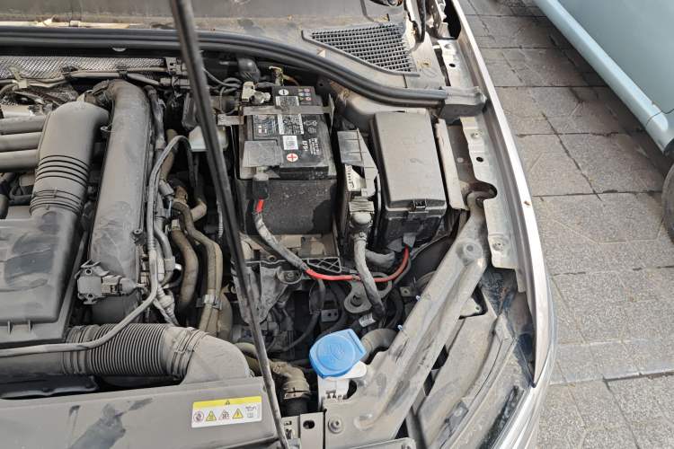 Used Volkswagen Bora 2023 280TSI DSG Prestige Edition Engine Bay Left