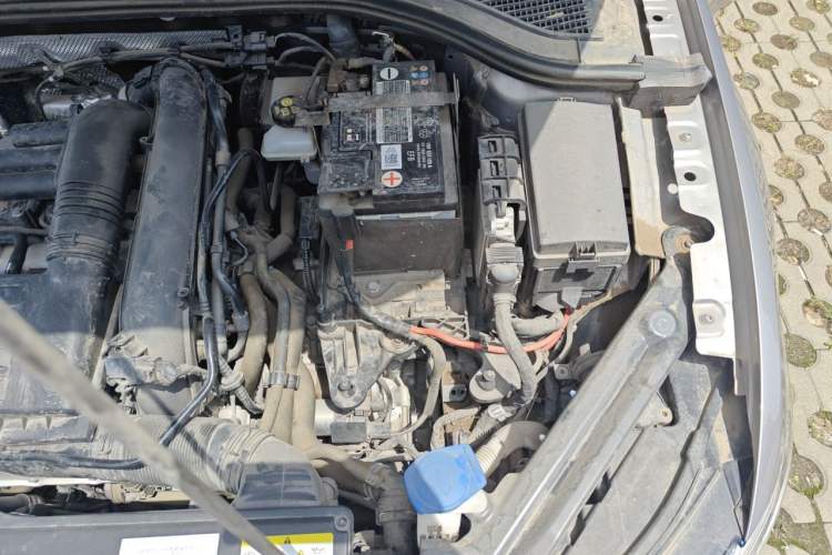 Used Volkswagen Bora 2023 200TSI DSG SmartDrive PRO Edition Engine Bay Left