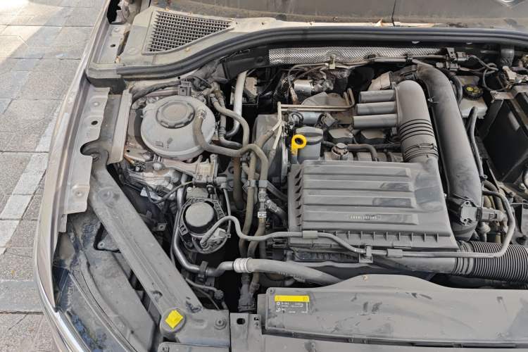 Used Volkswagen Bora 2023 280TSI DSG Prestige Edition Engine Bay Right